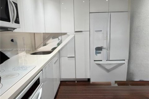 Condo in Aventura, Florida, 2 bedrooms  № 2265077 - photo 11