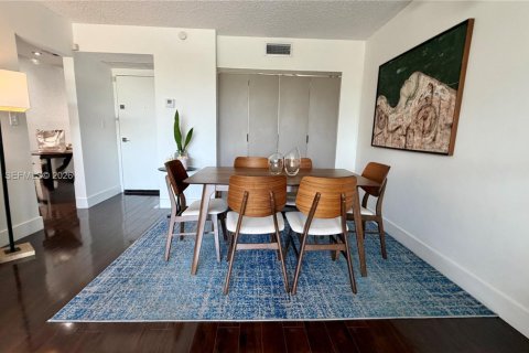 Condo in Aventura, Florida, 2 bedrooms  № 2265077 - photo 5
