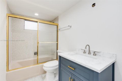 Condominio en venta en North Miami Beach, Florida, 2 dormitorios, 103.12 m2 № 1700521 - foto 26