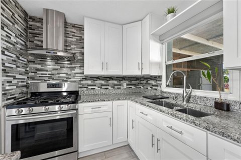 Villa ou maison à vendre à Orlando, Floride: 3 chambres, 76.92 m2 № 2388784 - photo 22