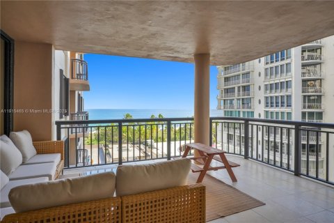 Condominio en venta en Bal Harbour, Florida, 2 dormitorios, 187.48 m2 № 1977069 - foto 20