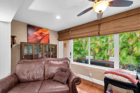 House in Clearwater, Florida 2 bedrooms, 130.06 sq.m. № 2222239 - photo 16