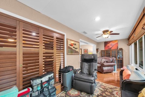 House in Clearwater, Florida 2 bedrooms, 130.06 sq.m. № 2222239 - photo 17