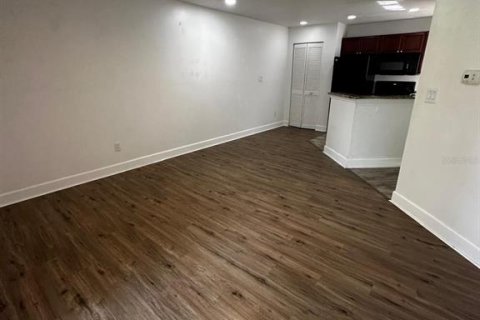 Condominio en alquiler en Orlando, Florida, 1 dormitorio, 48.87 m2 № 1913410 - foto 10