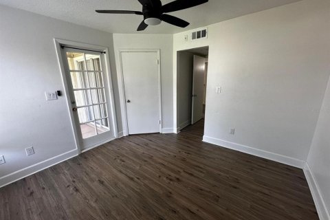 Condominio en alquiler en Orlando, Florida, 1 dormitorio, 48.87 m2 № 1913410 - foto 11