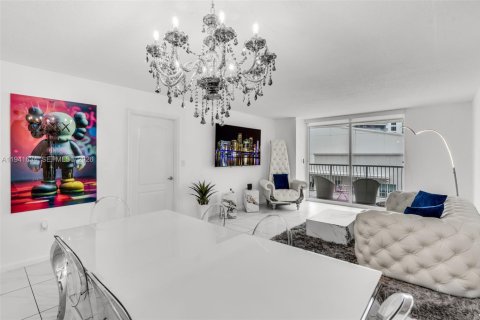 Copropriété à vendre à Miami, Floride: 1 chambre, 72.28 m2 № 1998697 - photo 7