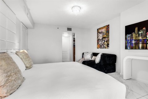 Copropriété à vendre à Miami, Floride: 1 chambre, 72.28 m2 № 1998697 - photo 29
