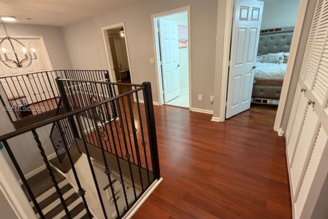 House in Miramar, Florida 4 bedrooms, 262.36 sq.m. № 2060331 - photo 18