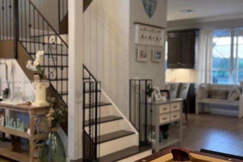 House in Miramar, Florida 4 bedrooms, 262.36 sq.m. № 2060331 - photo 26