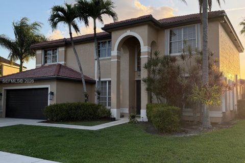 House in Miramar, Florida 4 bedrooms, 262.36 sq.m. № 2060331