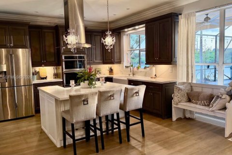 House in Miramar, Florida 4 bedrooms, 262.36 sq.m. № 2060331 - photo 8