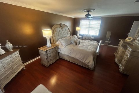 House in Miramar, Florida 4 bedrooms, 262.36 sq.m. № 2060331 - photo 20