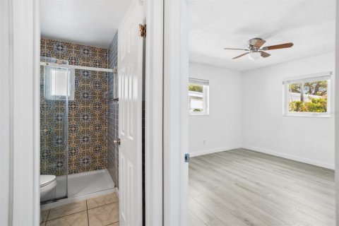 House in Saint Petersburg, Florida 2 bedrooms, 82.96 sq.m. № 1732621 - photo 16