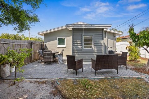 House in Saint Petersburg, Florida 2 bedrooms, 82.96 sq.m. № 1732621 - photo 27