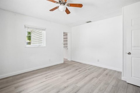 House in Saint Petersburg, Florida 2 bedrooms, 82.96 sq.m. № 1732621 - photo 21