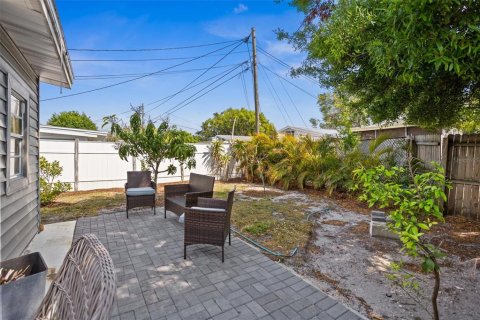 House in Saint Petersburg, Florida 2 bedrooms, 82.96 sq.m. № 1732621 - photo 29