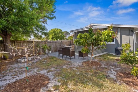 House in Saint Petersburg, Florida 2 bedrooms, 82.96 sq.m. № 1732621 - photo 26