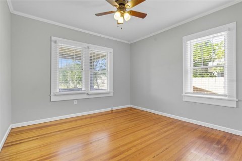 House in Saint Petersburg, Florida 3 bedrooms, 108.14 sq.m. № 2427032 - photo 9