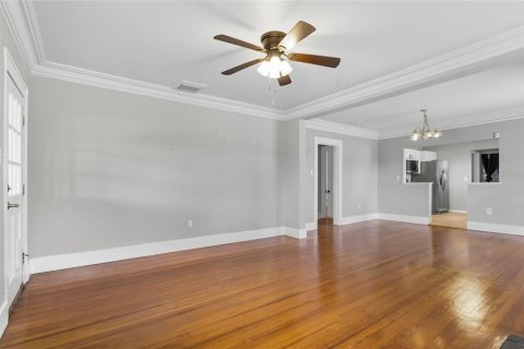 House in Saint Petersburg, Florida 3 bedrooms, 108.14 sq.m. № 2427032 - photo 25