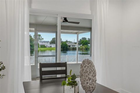 Villa ou maison à vendre à Saint Petersburg, Floride: 3 chambres, 154.59 m2 № 2324543 - photo 15