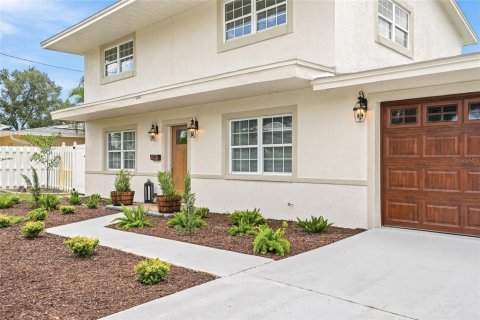 Villa ou maison à vendre à Saint Petersburg, Floride: 3 chambres, 154.59 m2 № 2324543 - photo 4