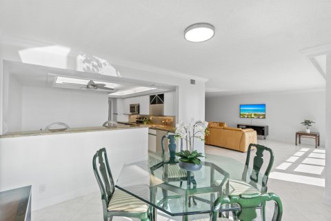 Купить кондоминиум в Лодердейл-бай-те-Си, Флорида 3 комнаты, 157.93м2, № 2086739 - фото 19