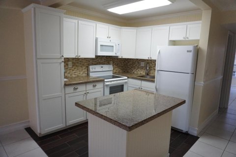 Condominio en West Palm Beach, Florida, 1 dormitorio  № 2078552