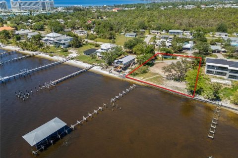 Terreno en venta en Punta Gorda, Florida № 1628489 - foto 12