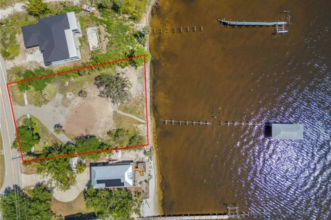 Terreno en venta en Punta Gorda, Florida № 1628489 - foto 3