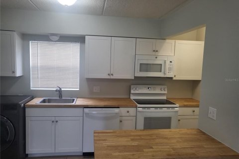 Condo in Tavares, Florida, 1 bedroom  № 1780256 - photo 14