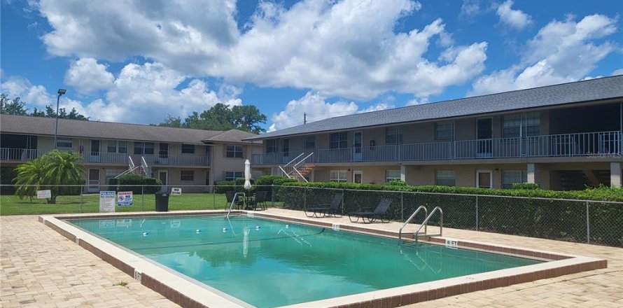 Condo in Tavares, Florida, 1 bedroom № 1780256