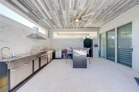 Villa ou maison à vendre à Orlando, Floride: 4 chambres, 354.61 m2 № 2226580 - photo 5