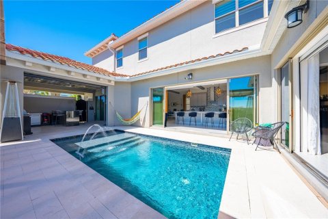 Villa ou maison à vendre à Orlando, Floride: 4 chambres, 354.61 m2 № 2226580 - photo 4