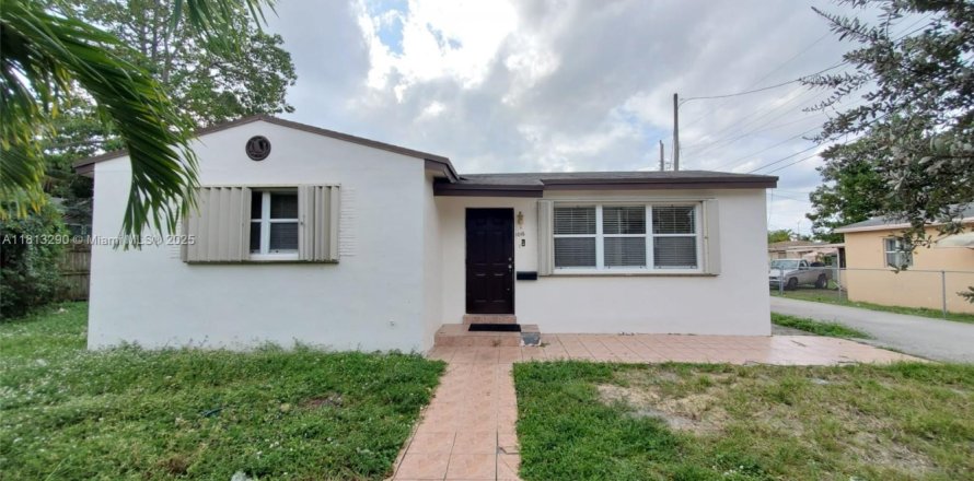 Villa ou maison à Hollywood, Floride 2 chambres, 80.27 m2 № 1959961