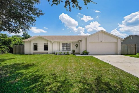 House in Deltona, Florida 3 bedrooms, 133.04 sq.m. № 2309881