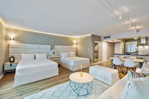 Студия в кондо в Майами-Бич, Флорида № 2066775