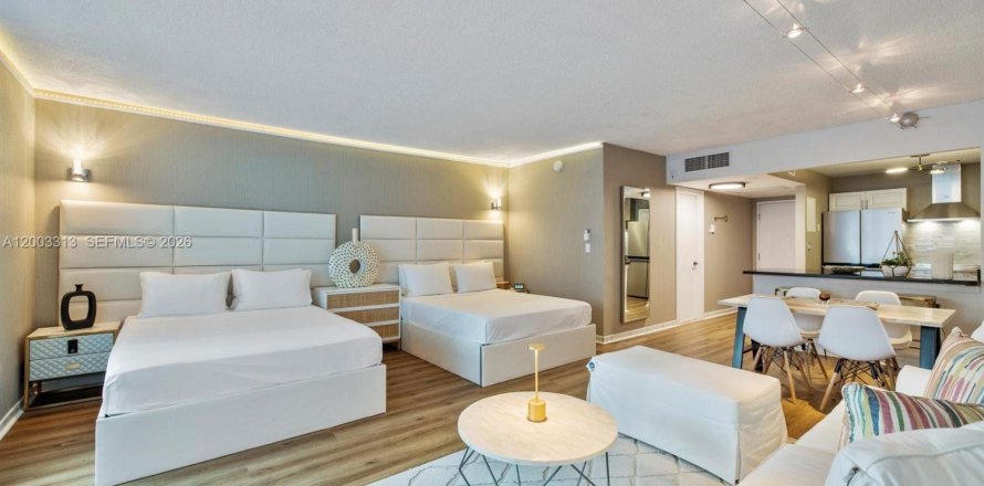 Студия в кондо в Майами-Бич, Флорида № 2066775