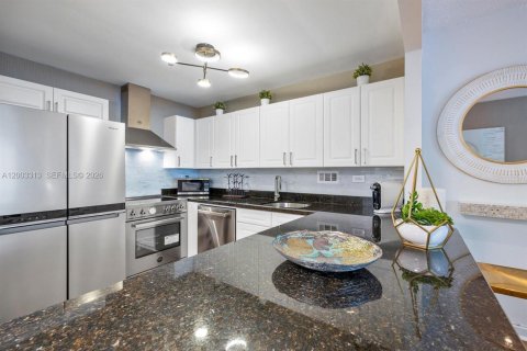 Снять в аренду кондоминиум в Майами-Бич, Флорида 55.74м2, № 2066775 - фото 14