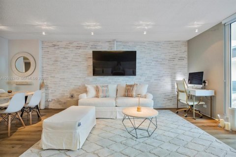 Снять в аренду кондоминиум в Майами-Бич, Флорида 55.74м2, № 2066775 - фото 3