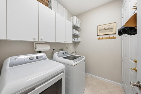 House in West Palm Beach, Florida 3 bedrooms, 184.32 sq.m. № 2242570 - photo 23