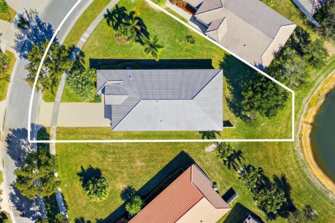 House in West Palm Beach, Florida 3 bedrooms, 184.32 sq.m. № 2242570 - photo 25
