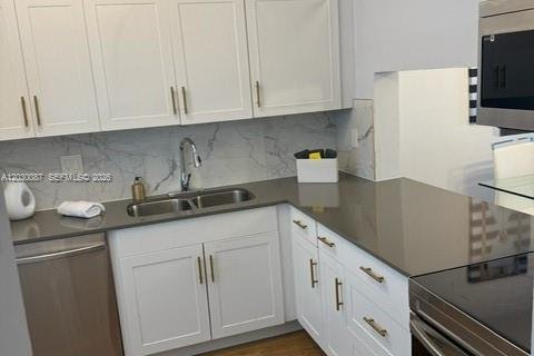 Condo in Hallandale Beach, Florida, 2 bedrooms  № 2083611 - photo 5