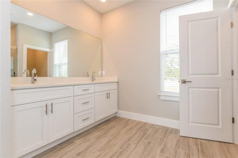 Casa en alquiler en Kissimmee, Florida, 4 dormitorios, 149.11 m2 № 2112991 - foto 12