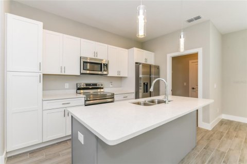 Casa en alquiler en Kissimmee, Florida, 4 dormitorios, 149.11 m2 № 2112991 - foto 5