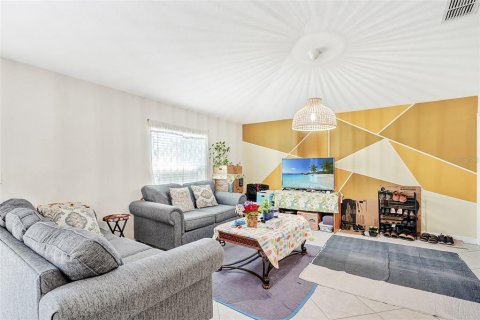 Villa ou maison à vendre à Davenport, Floride: 3 chambres, 146.79 m2 № 1547850 - photo 2