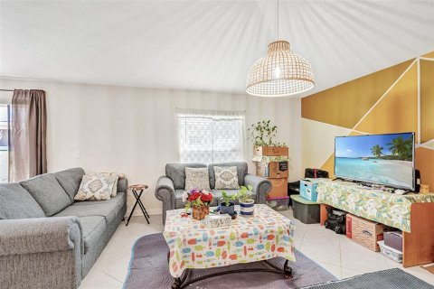Villa ou maison à vendre à Davenport, Floride: 3 chambres, 146.79 m2 № 1547850 - photo 3