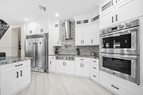 Купить виллу или дом в Форт Майерс, Флорида 4 спальни, 315.87м2, № 1972547 - фото 29