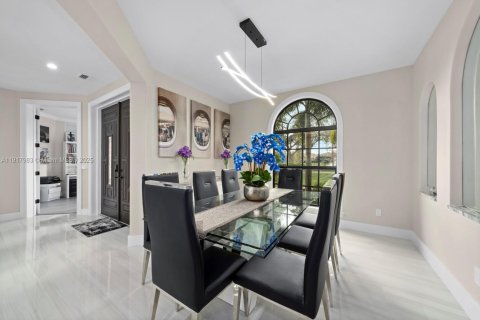 Купить виллу или дом в Форт Майерс, Флорида 4 спальни, 315.87м2, № 1972547 - фото 22