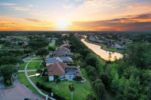 Купить виллу или дом в Форт Майерс, Флорида 4 спальни, 315.87м2, № 1972547 - фото 15