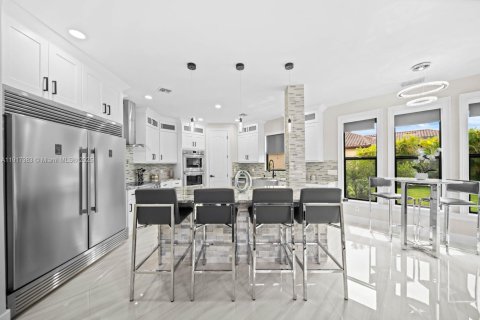 Купить виллу или дом в Форт Майерс, Флорида 4 спальни, 315.87м2, № 1972547 - фото 26